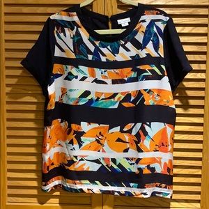 Short sleeve blouse, patterned with orange & blue